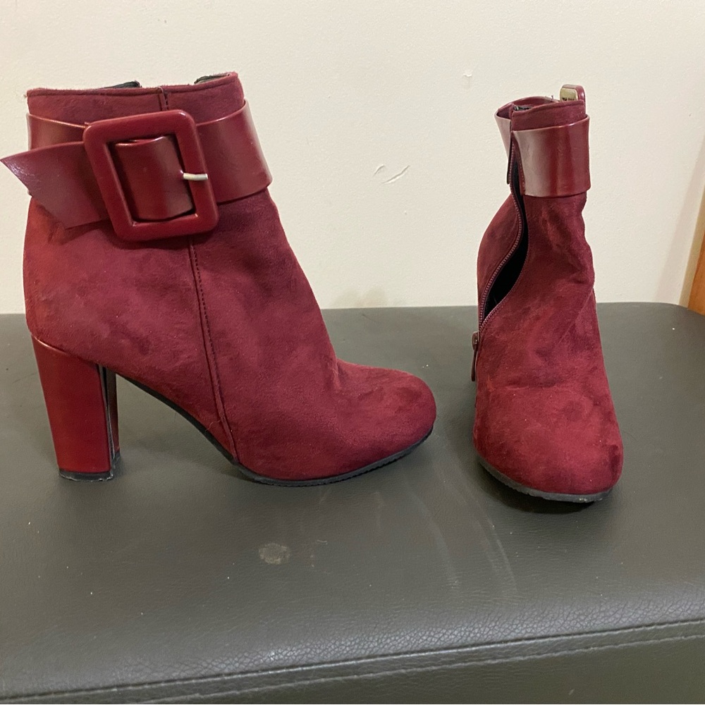 Elegant Maroon Heeled Boots with Buckle